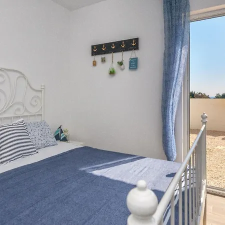 Holiday home Eva *